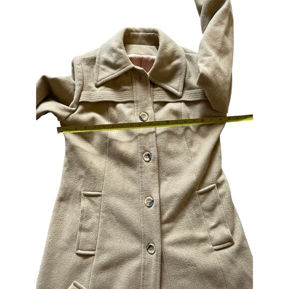 Womens/Unisex Cream Trench OverCoat Single Breasted Buttons PTP 19inches - Picture 4 of 7